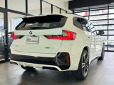 BMWのメカニックによる、100項目の納車前点検エンジン、ミッション、マフラー、電気系統やコンピュータなどを詳細に点検します。交換基準の部品があれば、純正部品を使用し整備した後にお客様にお渡しします。