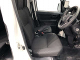 【運転席・助手席】です!実際お座りいただくのが分かりやすいと思いますので、ぜひお気軽にご来店ください♪状態もいいですよ☆