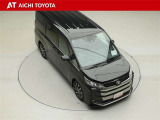 両側パワースライドドア付きだから、狭い駐車スペースなどでの乗り降りラクラク♪小さなお子さまのいるご家庭には嬉しい装備です。