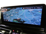 BMW iDriveナビゲーションシステム。ワイドで視認性に優れたスクリーン。