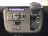 温度を設定すれば、自動で車内の温度管理をしてくれる優れものです♪ATミッションで運転楽々