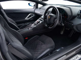 【 アペルタ認定中古車 】自社での車両確認に加え、第三者機関2社へ鑑定を依頼し、車両状態をチェック。商品化の時点で万が一不備があれば対応、安心してお届け出来るお車の状態に仕上げます。
