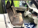 運転席シート廻りは使用感も少なく、良好な状態となっています。丁寧に使われていたことがよくわかりますね。