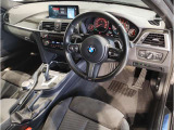 ☆センターパネルを運転席側に僅かに傾けたBMW独特のインパネ☆【駆け抜ける歓び】はここからもスタートしております☆