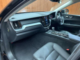 ◆LIBERALAは、輸入車選びの新たなスタイルを提案するインポート・セレクト・ブランドです。オーナー様となる方がクルマから直接感じる感性を第一にした、最良の一台との出会いをコーディネートいたします。