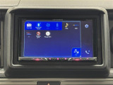 【ディスプレイオーディオ】7インチのタッチ画面を採用した[メーカー]のディスプレイオーディオ。ラジオはもちろんBluetooth接続、USB入力など多彩な機能を搭載。