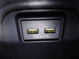 【USB給電】今では当たり前のUSB給電ソケットがついております。 スマホやデジカメなど出先や災害時の充電も可能です♪