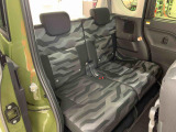 余裕のある運転席ですので、快適なドライブをお楽しみいただけます。