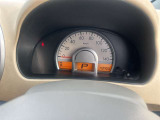 整備スタッフは国家資格を持つプロの整備士です。車検の受入/中間/完成検査と保安基準発行のすべても自社で行います。