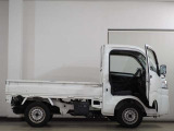 軽マートの車は全車安心の保証付!!自信があるのでできるんです♪整備工場、板金工場、完備♪
