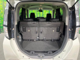 普段のお買い物や通勤、送迎等に十分な荷室スペースを確保しております。セカンドシートを倒すと、大きな荷物の積載も可能です♪