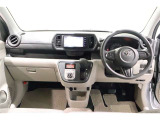 必要な装備を使いやすい位置に配置した機能的な運転席まわり。操作感や車両感覚など、ぜひ運転席に座って確かめてください。