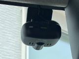 【ドライブレコーダー】ドライブレコーダー装備!走行中はもちろん、あおり運転や事故に遭遇した際、映像で記録し、万一のリスクに備えます。※記録用SDカードはお客様ご自身でご準備いただく必要があります。