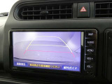 車庫入れや駐車で威力を発揮するのがバックモニター!ナビディスプレイに後ろの様子が映し出されるから安心です。