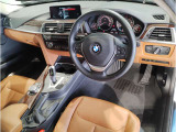 ☆センターパネルを運転席側に僅かに傾けたBMW独特のインパネ☆【駆け抜ける歓び】はここからもスタートしております☆