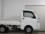 軽マートの車は全車安心の保証付!!自信があるのでできるんです♪整備工場、板金工場、完備♪