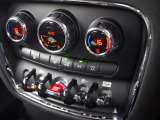 ◆LIBERALAは、輸入車選びの新たなスタイルを提案するインポート・セレクト・ブランドです。オーナー様となる方がクルマから直接感じる感性を第一にした、最良の一台との出会いをコーディネートいたします。