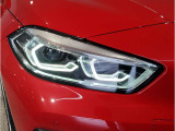 BMWのオートライトは積極的にライトをつけることにより、自車の存在を周囲に向けアピールいたします。それは安全性への配慮でもあります。