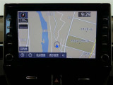 純正ナビを装備。タッチパネル式で使いやすく、お出かけもラクラクです。