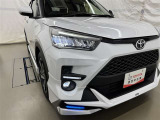 LEDヘッドライトです。デザイン性がよくとても明るいので、夜間の走行や悪天候でも安心です。しかも長寿命!