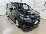 広々とした車内空間に優れた燃費性能。更にデザインも上質で人気のお車です!
