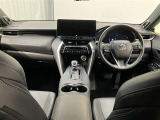 見通しのよいすっきりとした視界で、誰でも運転しやすいです。運転のしやすさは疲れにくさにも繋がりますよ♪
