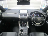 NX 300 Fスポーツ 4WD 