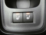 運転席/助手席シートヒーター付きです。寒い日も快適なドライブが楽しめます♪