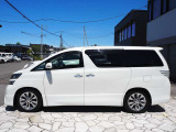 女性にも安心してお乗りいただけるよう、車内の清掃には特にこだわり、メーカー販売時の状態に近づける為に妥協は致しません!!
