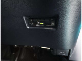ETC!料金所も止まる事無くスイスイです!窓を開ける必要も無いので雨や花粉、排気ガスの浸入もありません!今や必需品ですネ!