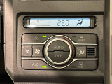 車内空調は&rdquo;AUTOエアコン&rdquo;にお任せ。運転に集中出来ますよ!