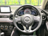 【純正革巻きステアリング】上質な革を使用することで、手にしっかり馴染みとても運転しやすいハンドルです♪