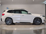 BMWでは重量配分にもこだわりがあり、FRモデルでは50:50とFFモデルでも60:40と前後の重量バランスにこだわり、軽快なハンドリングを実現しております。