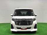 煌くメッキフロントグリルとスポーティーさが際立つ洗練されたスタイル。トールカスタムが入荷致しました。
