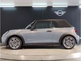 気密性の高いMINIは外観のかわいらしさとは裏腹に、外の雑音を遮り、高級感のある快適なドライブをお楽しみいただけます。