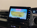 【バックカメラ】リバースにするだけで映ります、後方の安全確認や、狭い駐車場での車庫入れ、雨の日や夜間など視界の悪い時に便利です!安全にバックする為には欠かせない装備です。