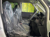 もちろん車内はキレイです♪よりクリーンな状態をキープしたいお客様には『ナノゾーンコート』がおすすめ!新型コロナウイルス対策や、除菌・消臭に効果を発揮し多くの方にご好評いただいております。