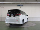 万が一の時には、全国約5000ヵ所のトヨタテクノショップで保証修理が受けられますので、遠方へのご旅行もご安心下さい。