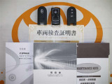 スマートキー&エンジンスターター付。取扱説明書とメンテナンスノートもあります☆品質評価シート付いてます!トヨタ認定中古車!!