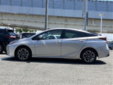 プリウス 1.8 A プレミアム ツーリングセレクション E-Four 4WD 