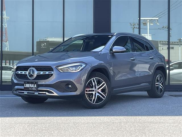 GLAクラス GLA200d 4マチック 4WD 本革シート