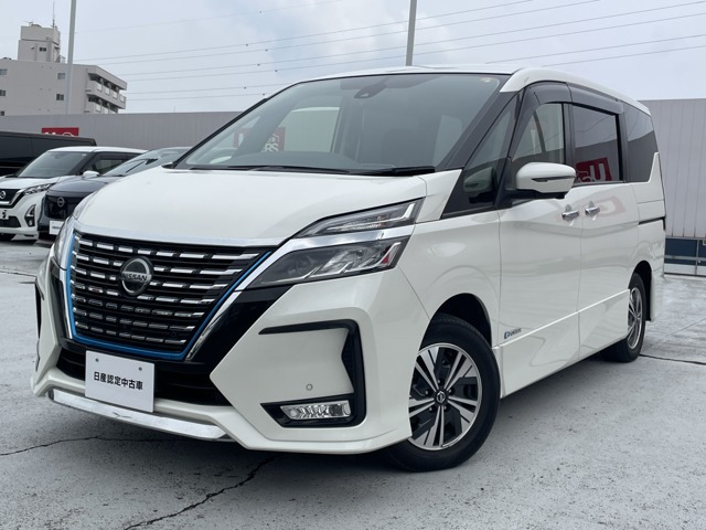セレナ 1.2 e-POWER ハイウェイスターV 