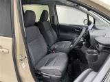 快適な姿勢で運転できるよう、ドライバーの体格に合わせて、シートを最適なポジションに調整できます。