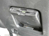 ETC車載機です。高速・有料道路の料金をキャッシュレスでスムーズに通過できます。