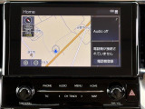 【カーナビ】ナビ利用時のマップ表示は見やすく、いつものドライブがグッと楽しくなります。