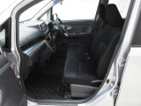 このお車は前のお客様から直接買取させて頂いておりますので使用状況やメンテナンス状況詳細な情報を次のお客様にお伝えいたします。詳細な情報を知っていますので、より詳しいお車の状態が分かっております♪