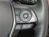【レーダークルーズコントロール】(全車速追従機能付)付きです。車速に応じて追従支援してくれるので、ロングドライブも快適です。詳細は販売店スタッフまでおたずねください。