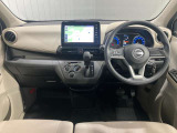 運転席からの視界が左右に広く隅々まではっきりと見渡せます。車の前端も把握しやすく安心して運転できます!