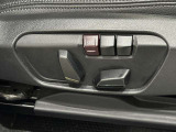 フロント電動シート操作スイッチ