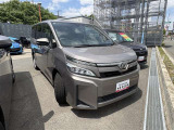 LEDヘッドランプで夜間の運転もばっちり!